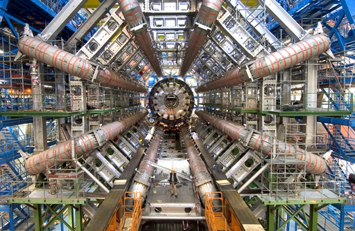 >O LHC έσπασε το παγκόσμιο ρεκόρ...